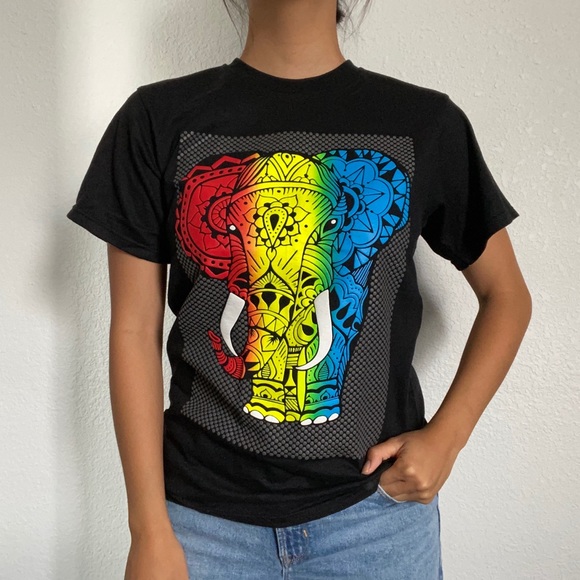 Beautiful elephant tee - Picture 2 of 10